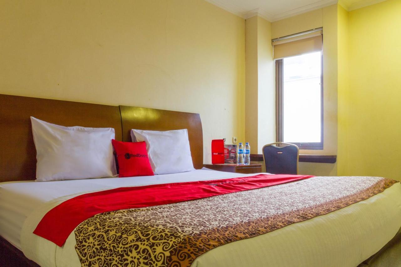 Reddoorz @ Paskal Hyper Square Otel Bandung Dış mekan fotoğraf
